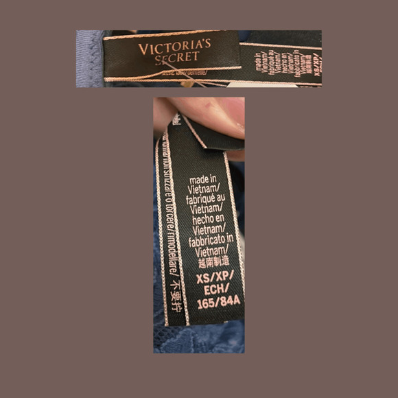 Victoria’s Secret Lace Slip | Navy Blue | Size XS | Vintage - Picture 3 of 6